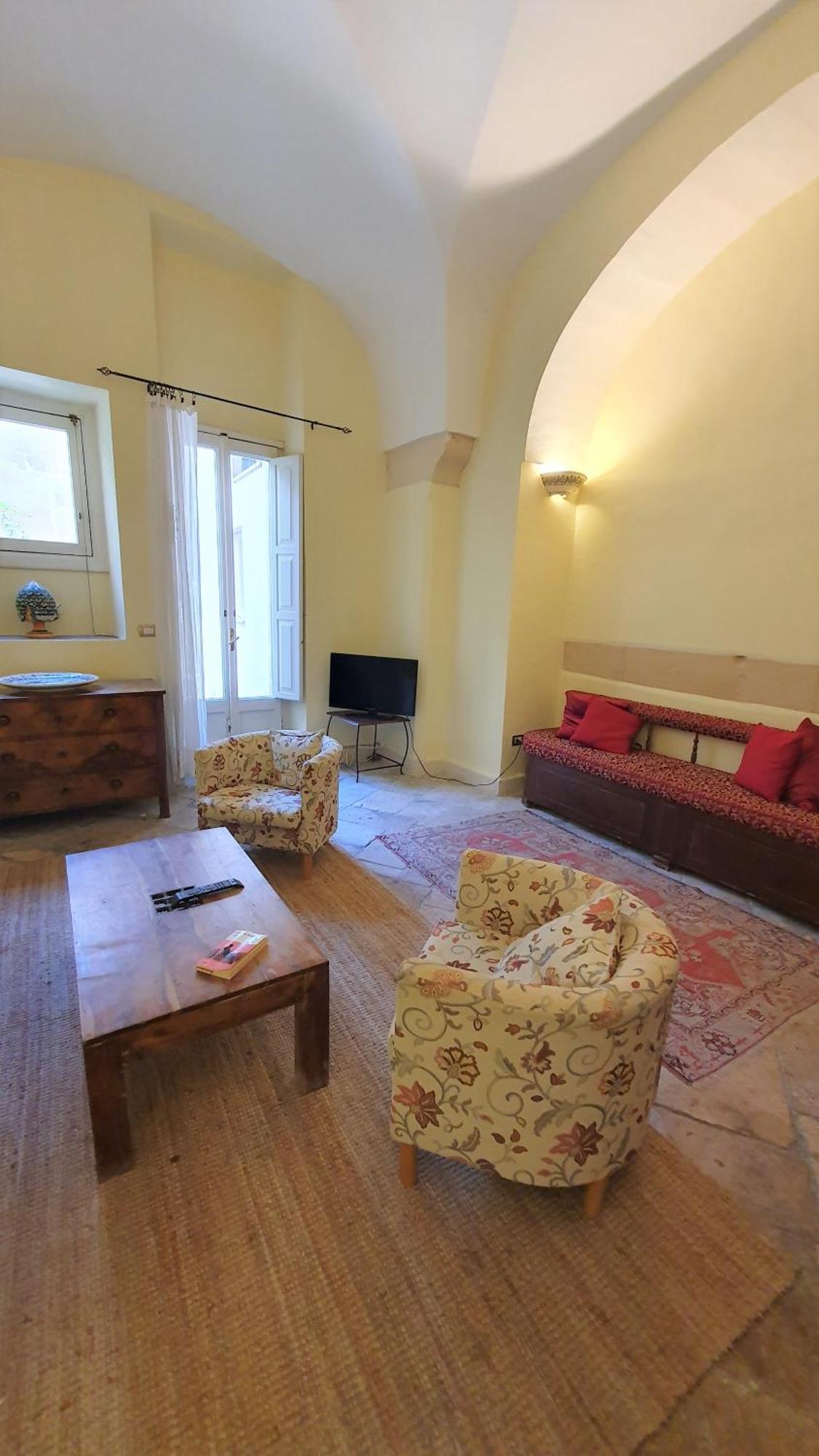 Apartamento Palazzo Bernardini Lecce Exterior foto