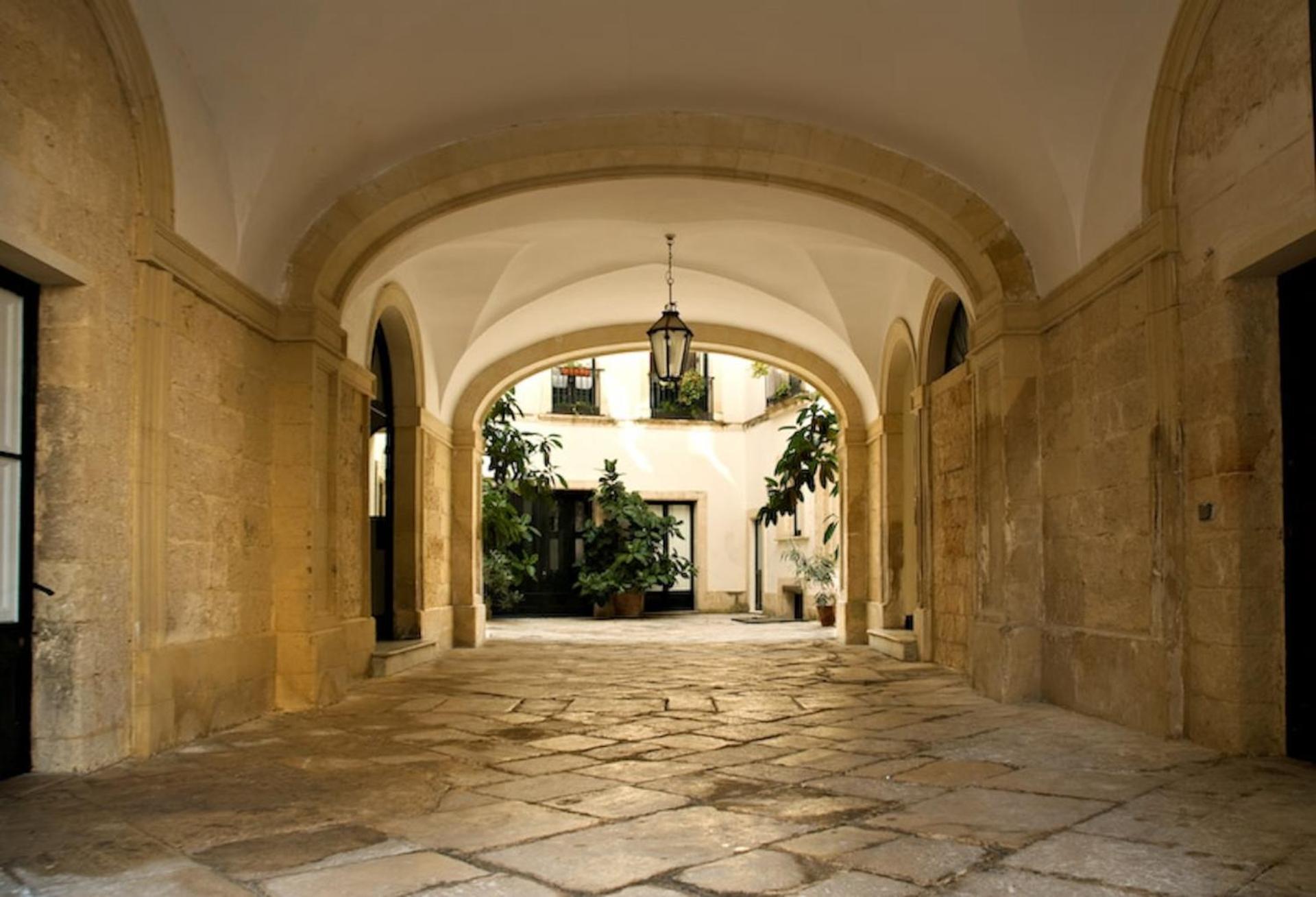 Apartamento Palazzo Bernardini Lecce Exterior foto